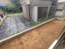 季節のお花を少し楽しむのにちょうどいいサイズのお庭です。
