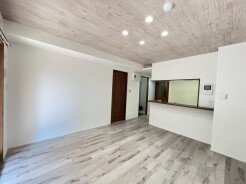 リビングダイニング