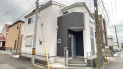 堂々とした佇まいが、住む方に満足感と安心感を与えてくれます。