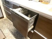 【食器洗浄乾燥機】