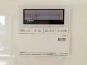 【給湯器操作パネル】
