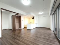 リビング空間にこだわりたい方に、見ていただきたい住宅です。