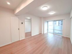 開放感と採光にこだわった広々LDK。