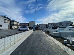 3号棟 前面道路含む現地写真