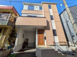 シートをかぶっていたときよりも、隣家との距離や日当たりが正確に分かるようになりました。