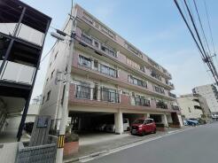 お部屋のリフォーム工事完了しています。現地で仕上がりをご覧ください。