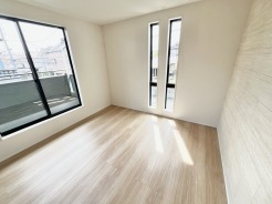 ご家族みんながゆったりくつろげる広々リビング。