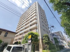 こちらのマンションは、全54戸のコミュニティです。