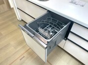 【環境にも手にも優しい、食器洗乾燥機付】