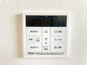【給湯器操作パネル】