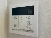 【ここから追い炊きも湯張りもワンプッシュ。】