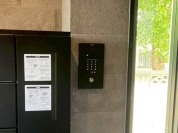 【オートロックと玄関の2重で守られている精神的安心感】