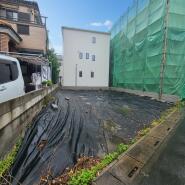 駐車が苦手な方にも嬉しい、前面6m道路に面した住まい。