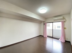家族団らんの時間も増えそうなくつろぎのLDK。