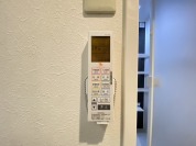 【空気もこもらず、いつもクリーンな浴室乾燥機付。】