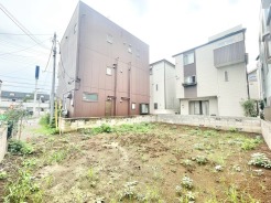 奥まった敷地延長ならでは。視線は少なく、自分のプライベートな空間を楽しめます。