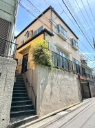 通勤、通学がちょっとした運動にもなる、駅徒歩16分。