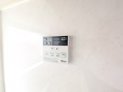 【給湯器操作パネル】