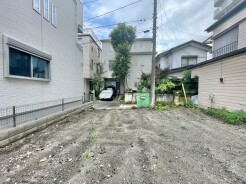 JR京浜東北・武蔵野線「南浦和」駅東口徒歩1分、提携駐車場もあります。エステート白馬南浦和店までお気軽にお問い合わせください。