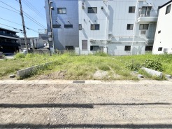 1号地 開放感のあるすっきりとした区画は、建物の配置や外観設計の可能性を広げてくれる魅力があります