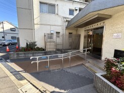 エントランス外