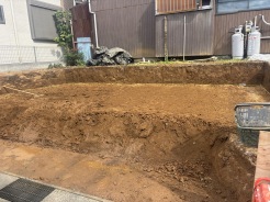 基礎から完成済みの住まいまで、各工程をご確認いただけます。