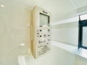 【給湯器操作パネル】