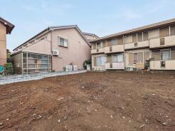 JR京浜東北・武蔵野線「南浦和」駅東口徒歩1分、提携駐車場もあります。エステート白馬南浦和店までお気軽にお問い合わせください。