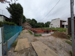 1号棟 現地外観土地写真