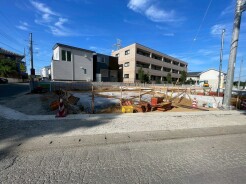 風通し・日当たりに優れる角地。開放感をお楽しみください。