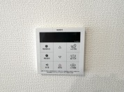 【給湯器操作パネル】