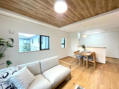 家族団らんの時間も増えそうなくつろぎのLDK。