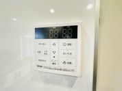 【給湯器操作パネル】