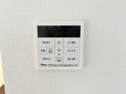 【給湯器操作パネル】