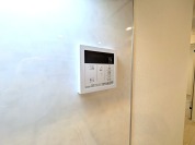【給湯器操作パネル】