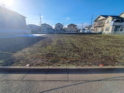 5号地 現地のご見学予約もスタートしました。周辺で売りに出ている物件も沢山御座います。まとめてご見学ができますのでお気軽にお申しつけください。