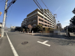 周辺のエリアで他にも沢山売りに出ている物件があります。インターネット掲載前の情報などもありますのでお気軽にお問合せください。まとめてご見学できます。