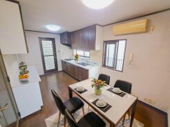 本画像はCGで作成しており、実際に現地に家具は置かれておりません。また、価格に家具は含まれておりません。