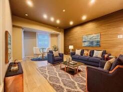 家族が一番集まる場所だから広々としつつも素敵な空間であって欲しい。みんながくつろぐリビングからキッチンまでが一つの空間のように繋がる間取り。