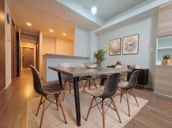 本画像は、入居者様の家具をCGで消去し、CGで家具を作成しております。実際の現地に家具はなく、価格にも家具は含まれていません。また、現況と異なる可能性がございます。