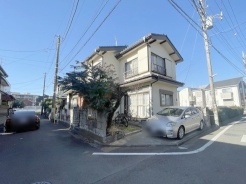 現地のご見学予約もスタートしました。周辺で売りに出ている物件も沢山御座います。まとめてご見学ができますのでお気軽にお申しつけください。