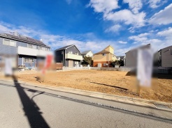 周辺のエリアで他にも沢山売りに出ている物件があります。インターネット掲載前の情報などもありますのでお気軽にお問合せください。まとめてご見学できます。