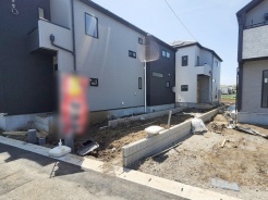 現地のご見学予約もスタートしました。周辺で売りに出ている物件も沢山御座います。まとめてご見学ができますのでお気軽にお申しつけください。