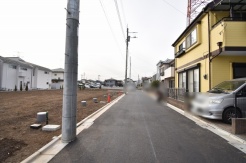 安心して暮らすことのできる住宅街。 住宅地の道路は一般に交通量が少なく車などの騒音が少ないため、住民にとって静かな生活環境が提供されます。