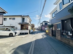 周辺のエリアで他にも沢山売りに出ている物件があります。インターネット掲載前の情報などもありますのでお気軽にお問合せください。まとめてご見学できます。
