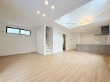 新築一戸建て