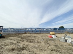 白馬グループの白馬建設にて、プラン作成、イメージパース作成を数日で行えます。 希望の間取りはどの位の大きさか?、一体どの位の広さの土地が適切か?まずはたたき台のプランと見積りを作りましょう、担当者へお申しつけください。