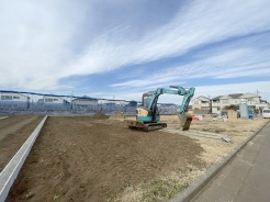 現地のご見学予約もスタートしました。周辺で売りに出ている物件も沢山御座います。まとめてご見学ができますのでお気軽にお申しつけください。