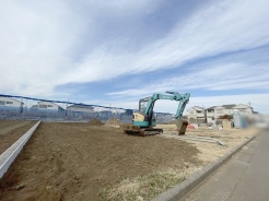 白馬グループの白馬建設にて、プラン作成、イメージパース作成を数日で行えます。 希望の間取りはどの位の大きさか?、一体どの位の広さの土地が適切か?まずはたたき台のプランと見積りを作りましょう、担当者へお申しつけください。