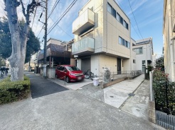 周辺のエリアで他にも沢山売りに出ている物件があります。インターネット掲載前の情報などもありますのでお気軽にお問合せください。まとめてご見学できます。